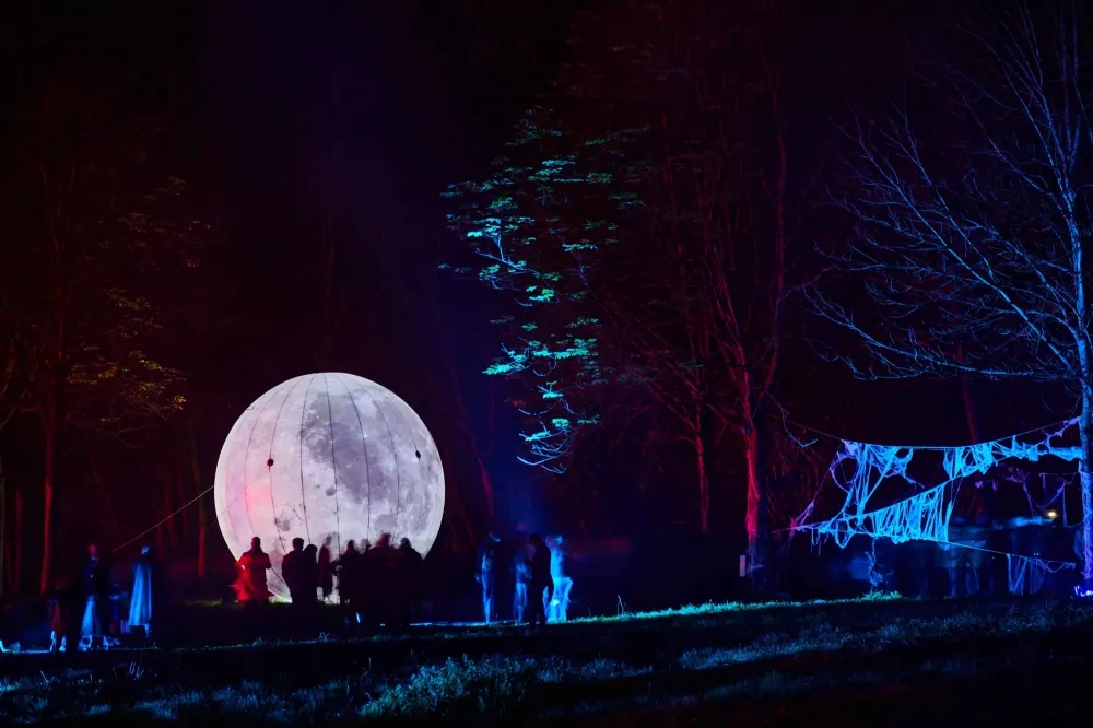 spectacle-halloween-parc-etrange.jpg